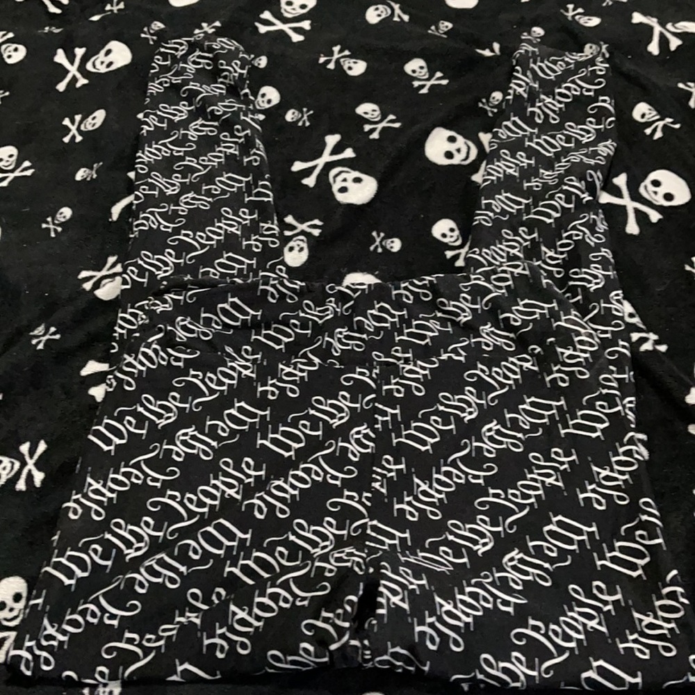 LulaRoe OS black leggings NWOT